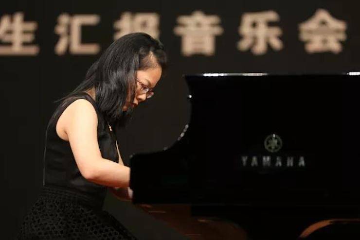 奏响青春旋律，添彩艺术人生|2017QG刮刮乐亚洲音乐奖学金综合师范类院系全国汇报音乐会（第一。┰猜淠