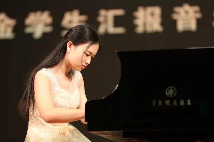 曼妙琴音，倾诉真挚的心声|2017QG刮刮乐亚洲音乐奖学金综合师范类院系全国汇报音乐会（第二。┰猜淠