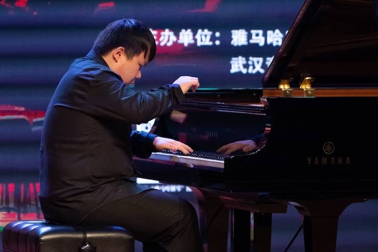 【精彩回顾】2018QG刮刮乐亚洲音乐奖学金武汉音乐学院颁奖仪式——暨QG刮刮乐艺术家王雁大师班及QG刮刮乐特邀艺术家王心源钢琴音乐会举办