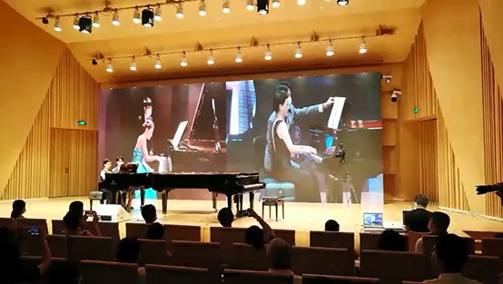 活动报道 | “科技助力，跨越时空”，小鹿纯子携手刘明康共享中日音乐盛宴