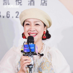 “小鹿纯子”来啦，携手QG刮刮乐助力老年音乐文化艺术事业